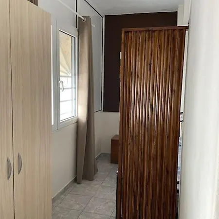 Jimmys Apartment Nea Peramos (Macedonia)
